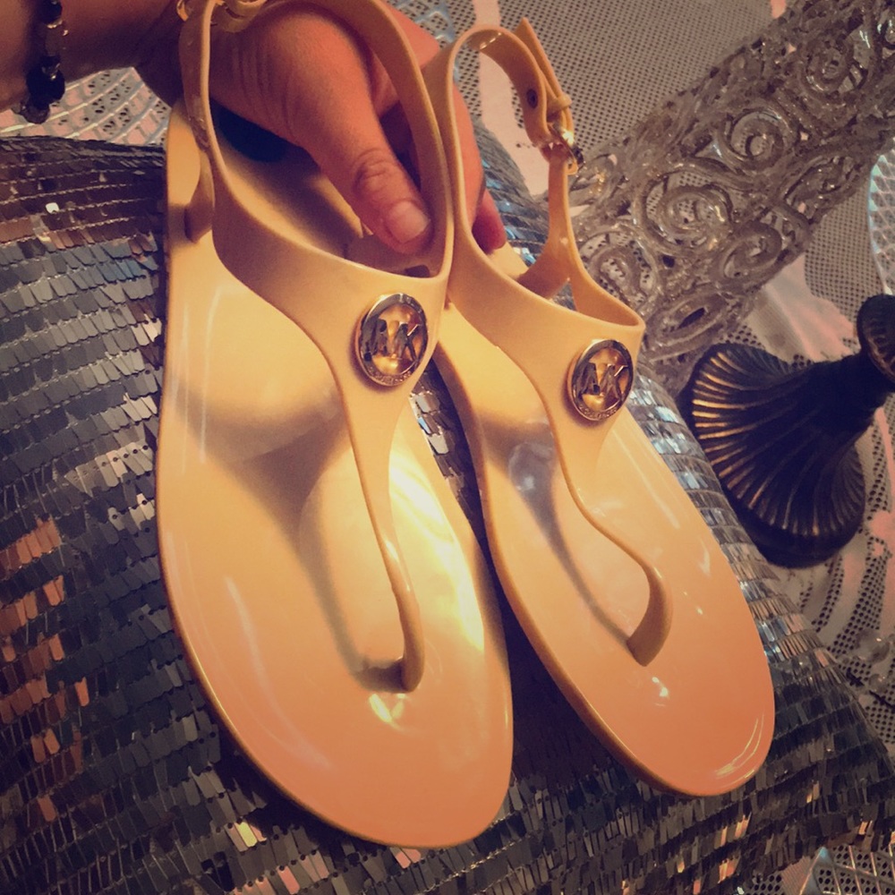 Michaael Kors thong sandals